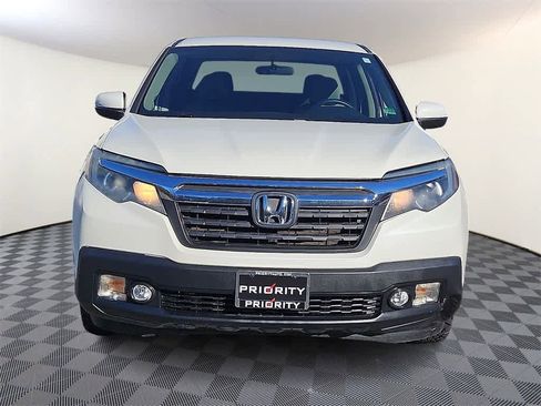 Used 2017 Honda Ridgeline RTS image 2