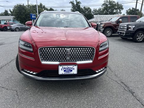 Used 2021 Lincoln Nautilus Reserve w/ Equipment Group 202A AWD/4WD image 2