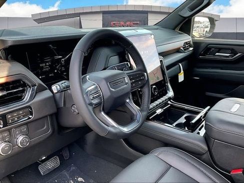 New 2026 GMC Yukon XL Denali w/ Sun & Power Step Package image 7