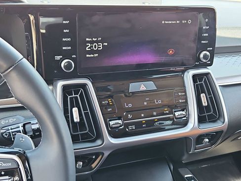 Used 2023 Kia Sorento EX FWD image 27