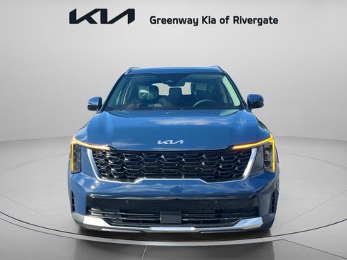 New 2025 Kia Sorento S image 2