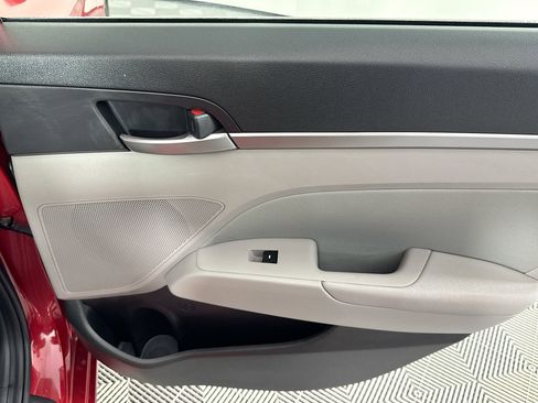 Used 2018 Hyundai Elantra SEL image 46