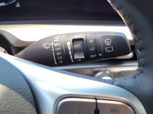 Used 2025 Kia Telluride S FWD image 20