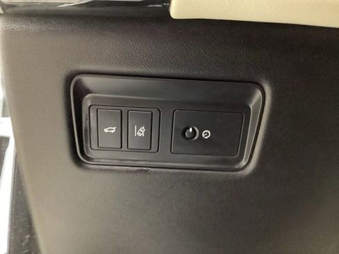 Used 2017 Land Rover Range Rover Sport HSE AWD/4WD image 19