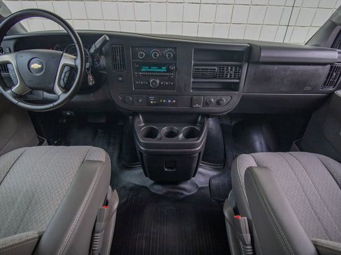 Used 2017 Chevrolet Express 3500 LT w/ LT Preferred Equipment Group image 31