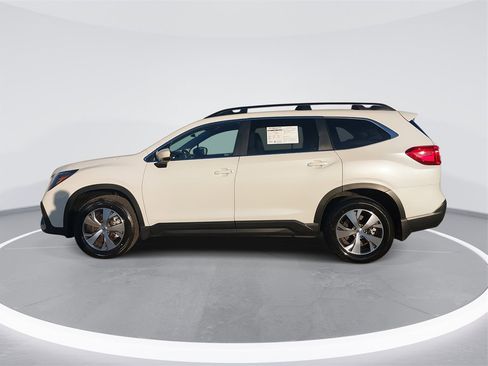 Certified 2025 Subaru Ascent Premium image 8