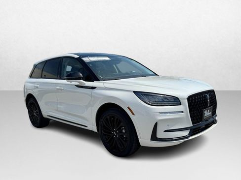 Certified 2023 Lincoln Corsair AWD w/ Equipment Group 101A image 3