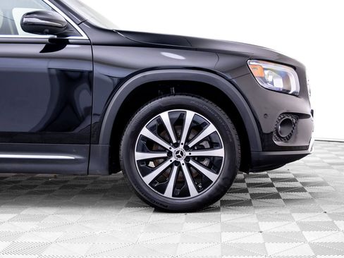 Used 2023 Mercedes-Benz GLB 250 4MATIC image 36