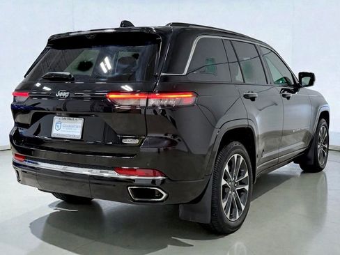 Used 2023 Jeep Grand Cherokee Overland w/ Advanced Protech Group III image 15