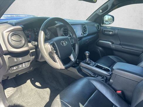 Used 2023 Toyota Tacoma TRD Sport w/ TRD Premium Sport Package image 9