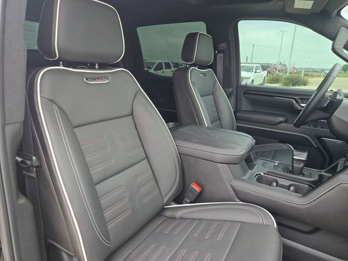 Used 2025 GMC Sierra 1500 AT4X AWD/4WD image 19