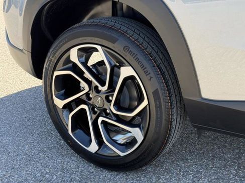 New 2026 Chevrolet Trax RS image 12