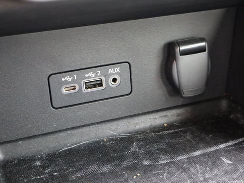 Used 2023 Nissan Sentra SV FWD image 23