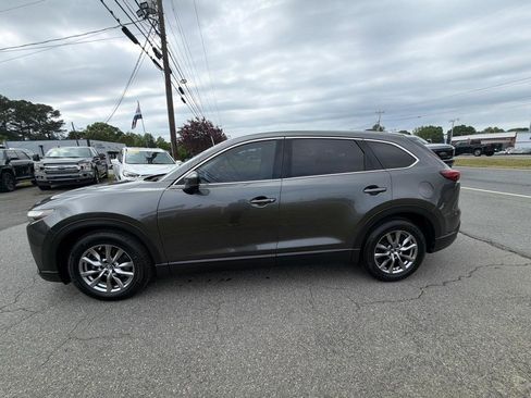 Used 2018 MAZDA CX-9 Touring w/ Touring Premium Package FWD image 13