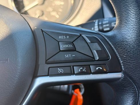 Used 2018 Nissan Rogue Sport S image 20