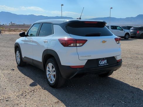Used 2021 Chevrolet TrailBlazer LS FWD image 5