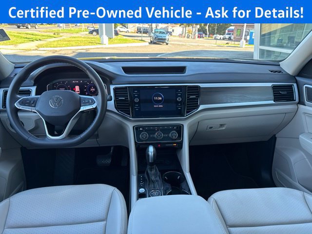 Certified 2022 Volkswagen Atlas SE w/ Panoramic Sunroof Package AWD/4WD image 4