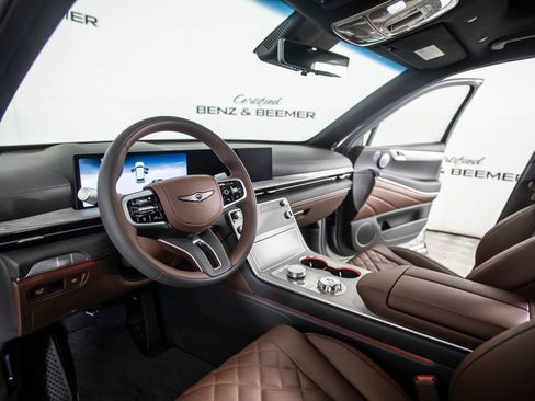 Used 2025 Genesis GV80 3.5T Prestige image 19