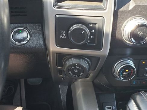 Used 2020 Ford F150 Platinum w/ Equipment Group 701A Luxury image 20