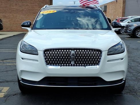 Used 2022 Lincoln Corsair AWD w/ Premium Package image 2