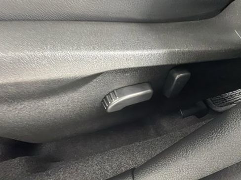 Used 2019 Subaru Crosstrek 2.0i Limited w/ Moonroof Package image 11