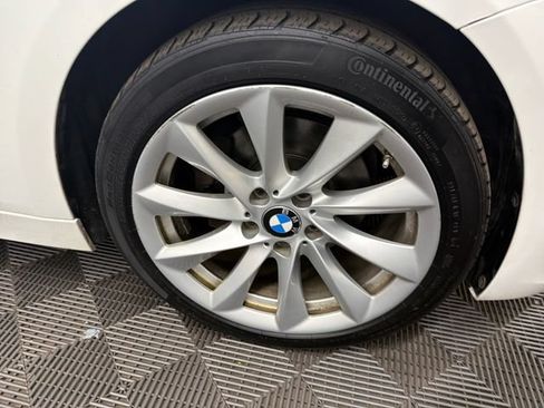 Used 2016 BMW 320i xDrive Sedan AWD/4WD image 30
