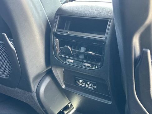 Used 2023 Jeep Grand Cherokee Laredo image 13