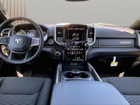 New 2026 RAM 1500 Big Horn AWD/4WD image 10
