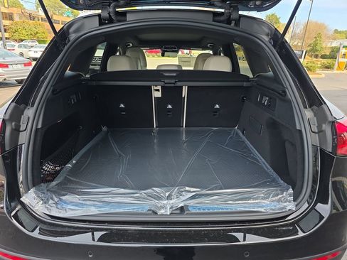 New 2026 Mercedes-Benz GLC 300 4MATIC image 14