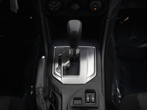 Used 2019 Subaru Impreza 2.0i Premium image 16