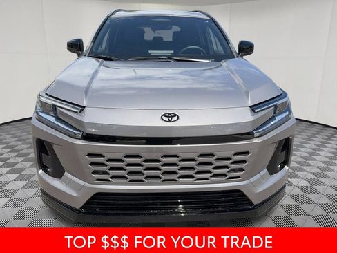 Used 2026 Toyota RAV4 SE AWD/4WD image 2