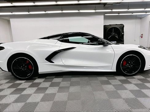 Used 2022 Chevrolet Corvette Stingray Preferred Conv w/ 2LT RWD image 16