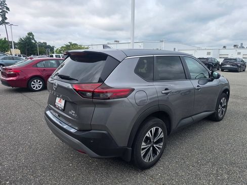 Used 2023 Nissan Rogue SV AWD/4WD image 5