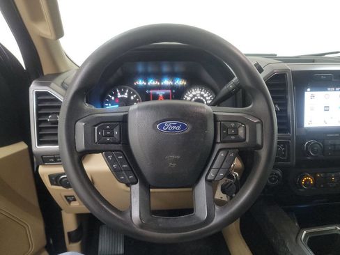Used 2019 Ford F150 XLT w/ Max Trailer Tow Package image 10