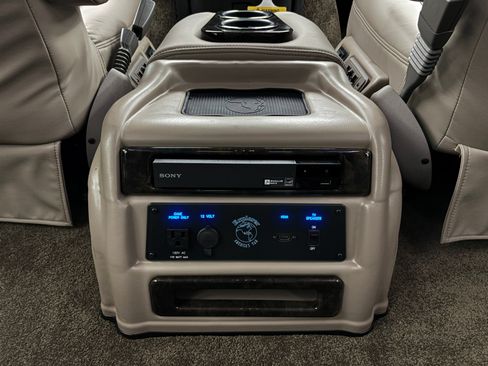 New 2026 GMC Savana 2500 w/ Driver Convenience Package RWD image 43