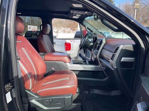 Used 2018 Ford F350 Platinum image 40