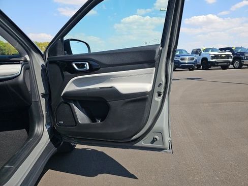 Used 2022 Jeep Compass Limited w/ Sun and Sound Group image 29