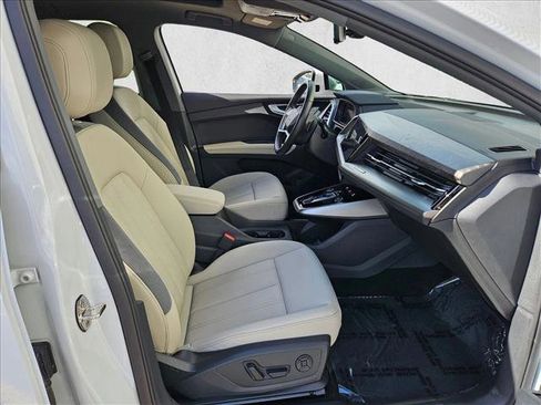 Certified 2024 Audi Q4 e-tron Premium w/ Convenience Package AWD/4WD image 24