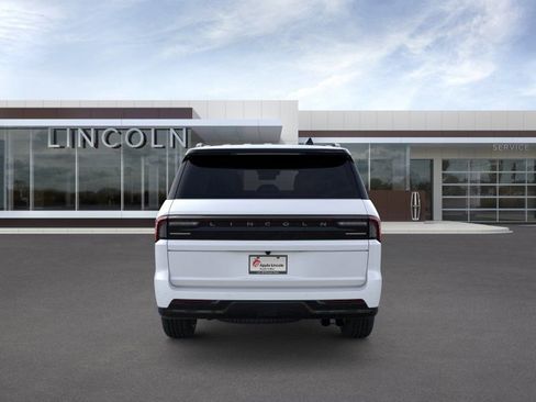 New 2026 Lincoln Navigator Black Label w/ Black Label Special Edition AWD/4WD image 5