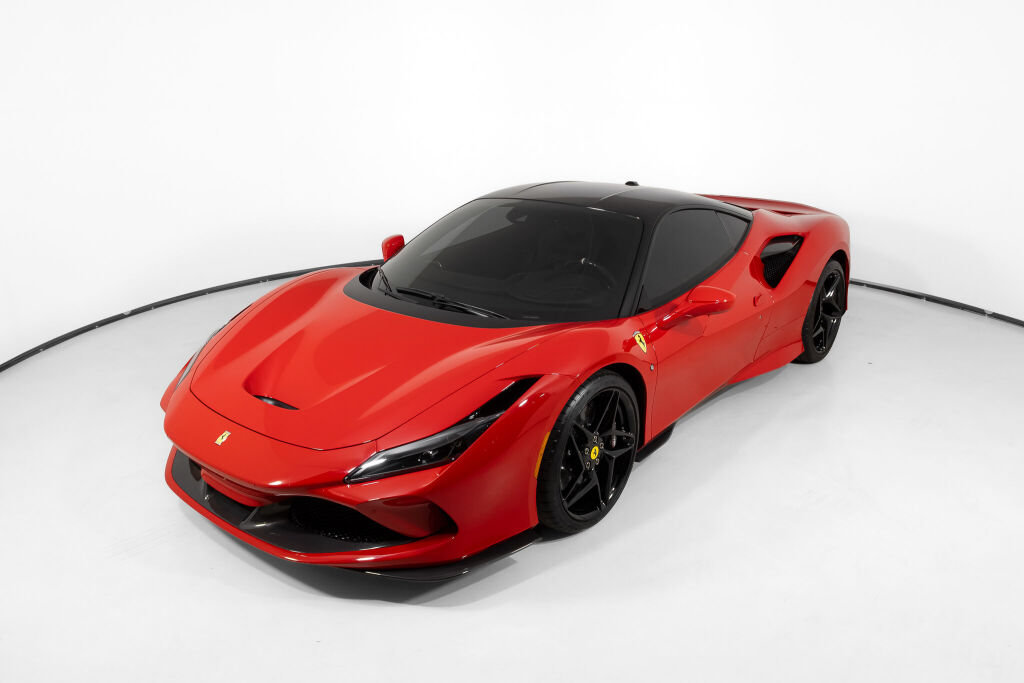 Used 2022 Ferrari F8 Tributo RWD image 2