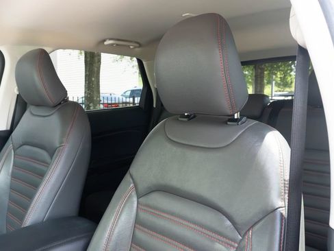 Used 2021 Ford Edge SE AWD/4WD image 42