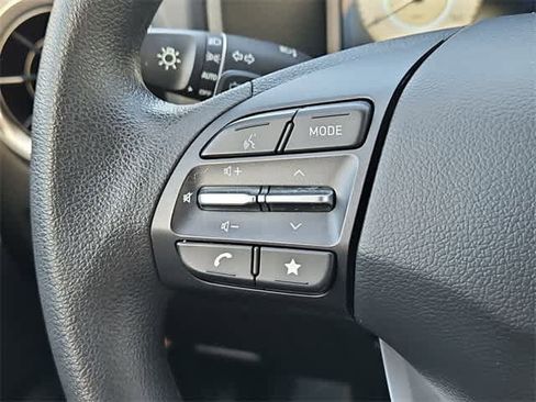 Certified 2023 Hyundai Kona SE image 23