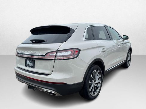 Certified 2022 Lincoln Nautilus Reserve w/ Equipment Group 201A image 5