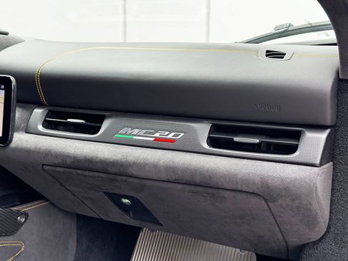 Used 2022 Maserati MC20 Coupe image 46