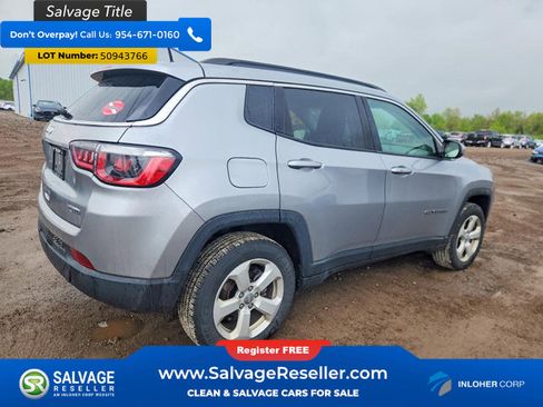 Used 2018 Jeep Compass Latitude AWD/4WD image 4