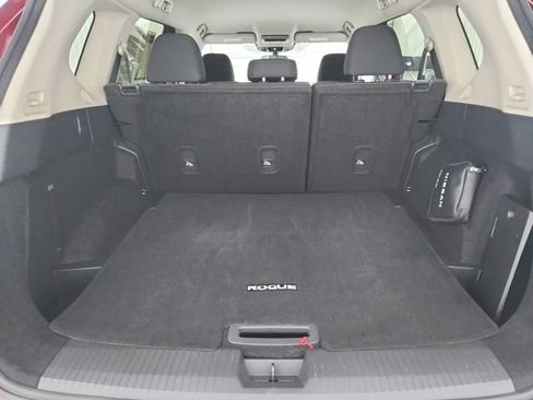 Used 2026 Nissan Rogue SV FWD image 39