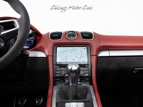 Used 2016 Porsche Boxster Spyder image 26