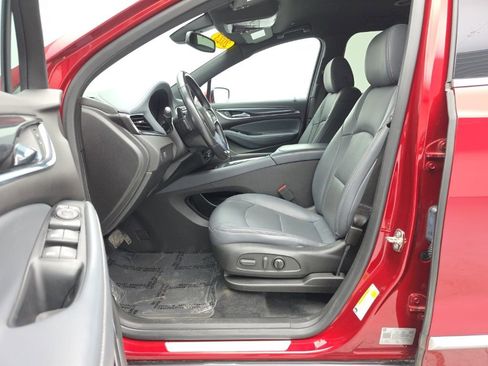 Certified 2023 Buick Enclave Essence image 10