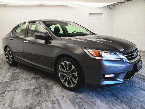 Used 2015 Honda Accord Sport image 3