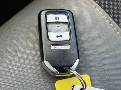 Used 2019 Honda Civic EX image 28